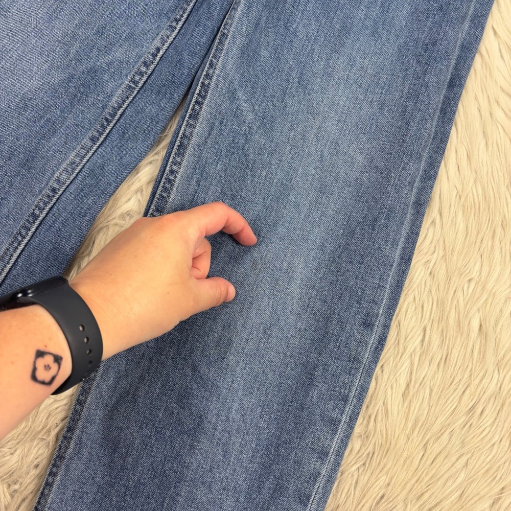 Everlane Women's 24 Light Wash Way High Straight Leg Jeans Raw Hems Classic - Picture 4 of 10